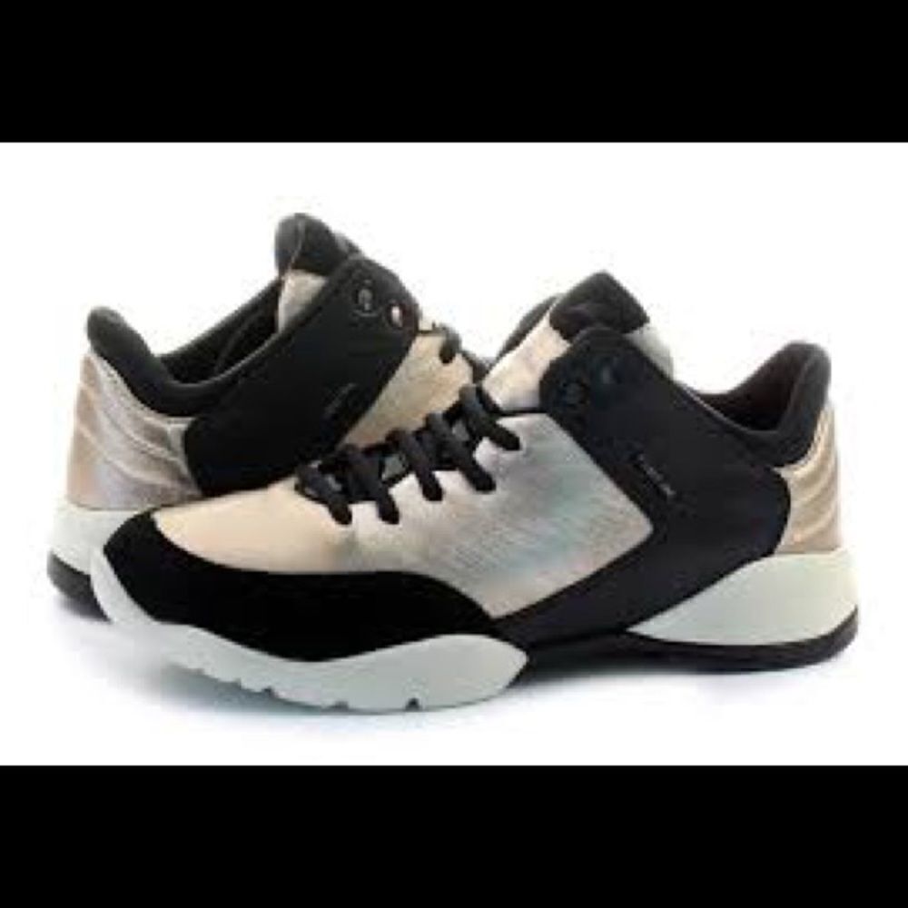 Geox Respira Gold & Black Athleisure Sneakers
